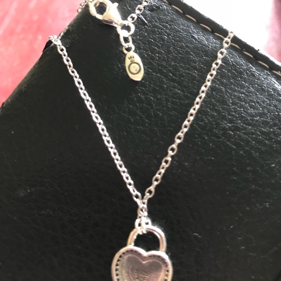 PANDORA Lock Your Love Necklace - Picture 3 of 3